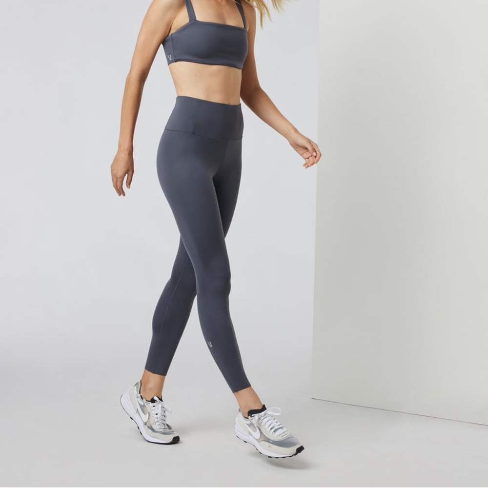 Vuori Leggings sz medium
